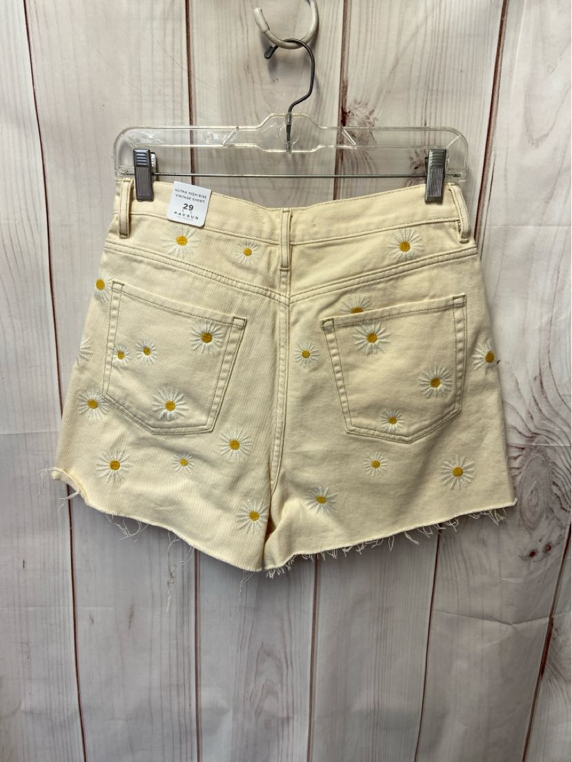 NWT Pacsun Women's Size 29 (7-8) Beige Floral Shorts