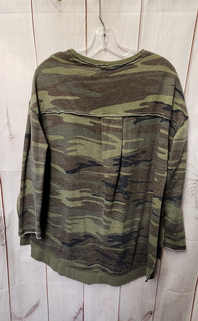 Z Supply Women's Size S Green Camo Long Sleeve Top