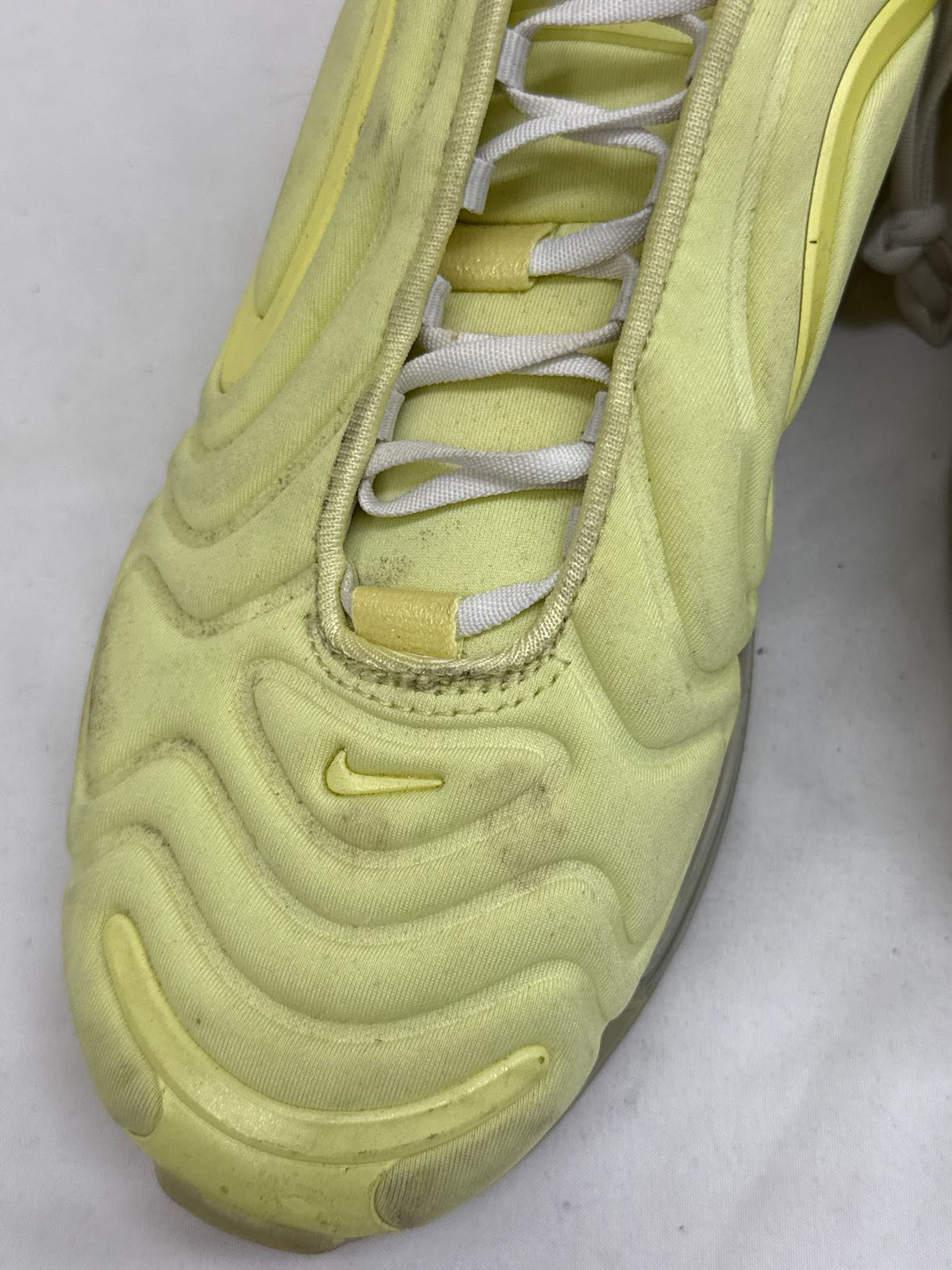 Nike Air Max 270 Women's Size 6-1/2 Yellow Sneakers Shoes AS IS - stains