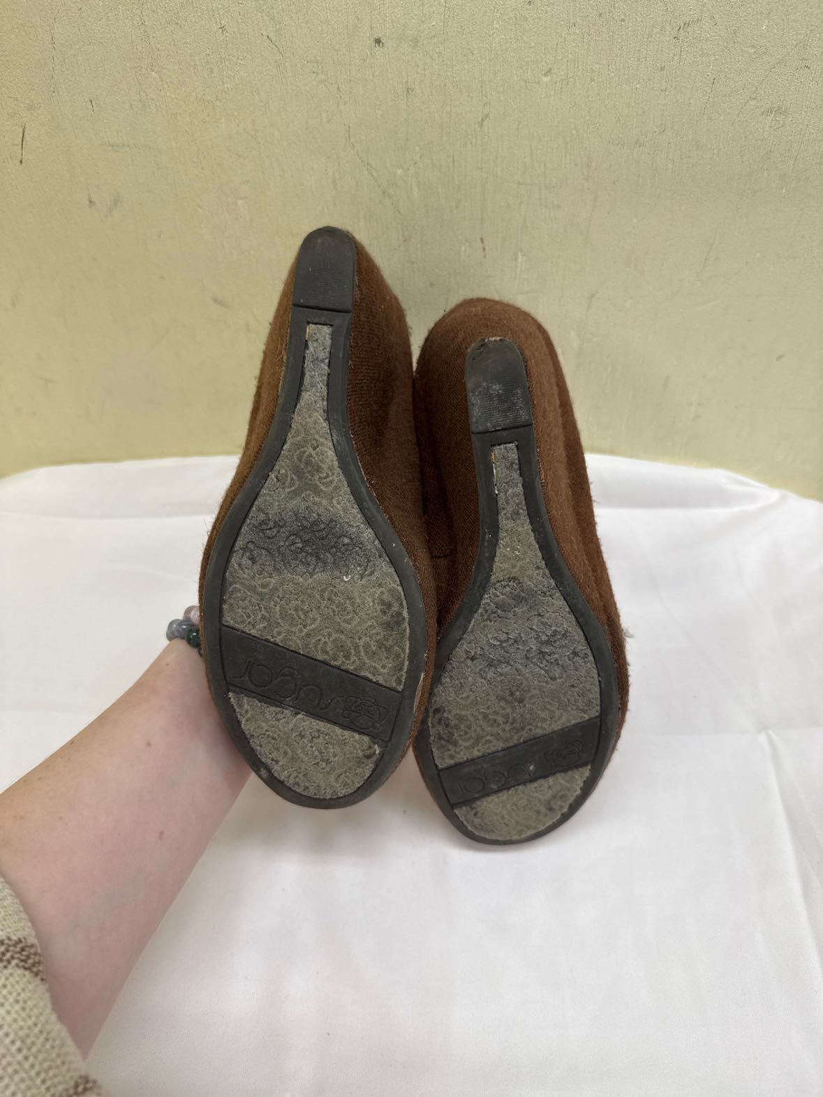 Sugar Women's Size 7-1/2 Brown Pumps