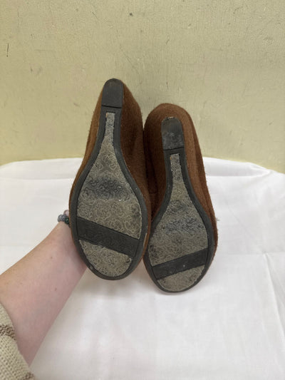 Sugar Women's Size 7-1/2 Brown Pumps