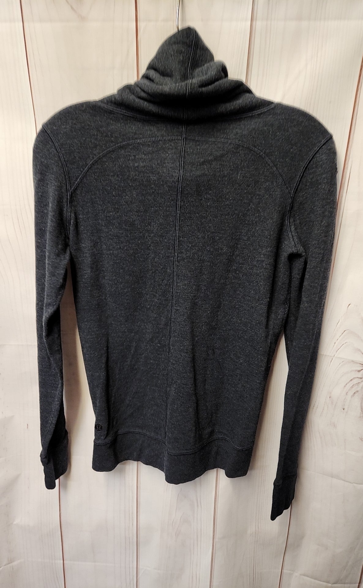Lululemon Women's Size XS Black Long Sleeve Top