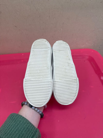 Old Navy Boy's Size 16 Gray Shoes