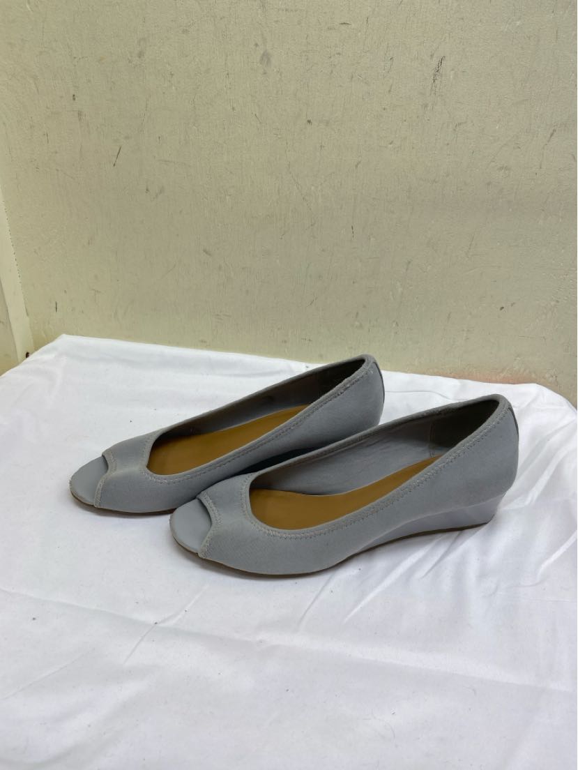 Bass Women's Size 9-1/2 Gray Sandals