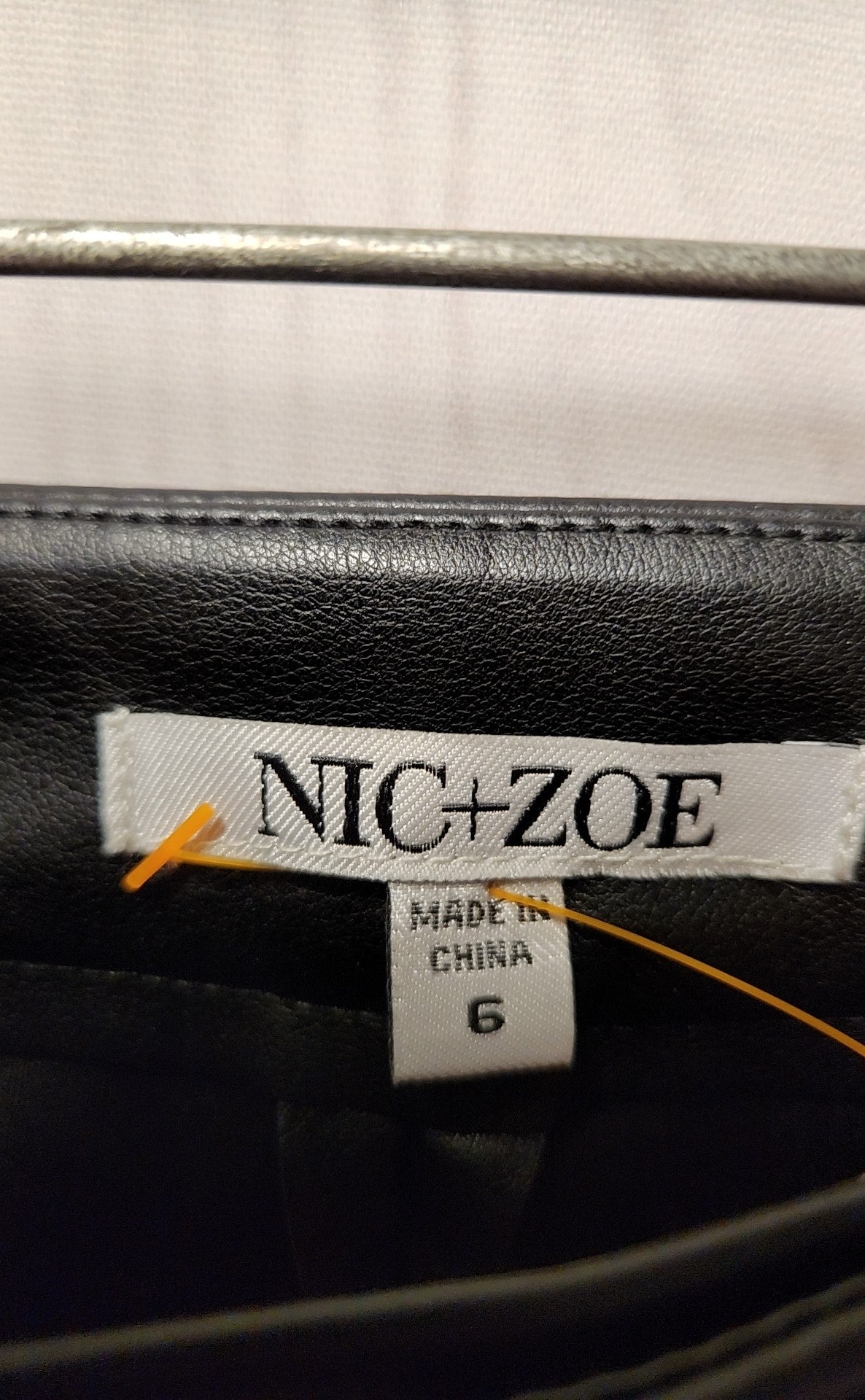 Nic & Zoe Women's Size 6 Black Pants