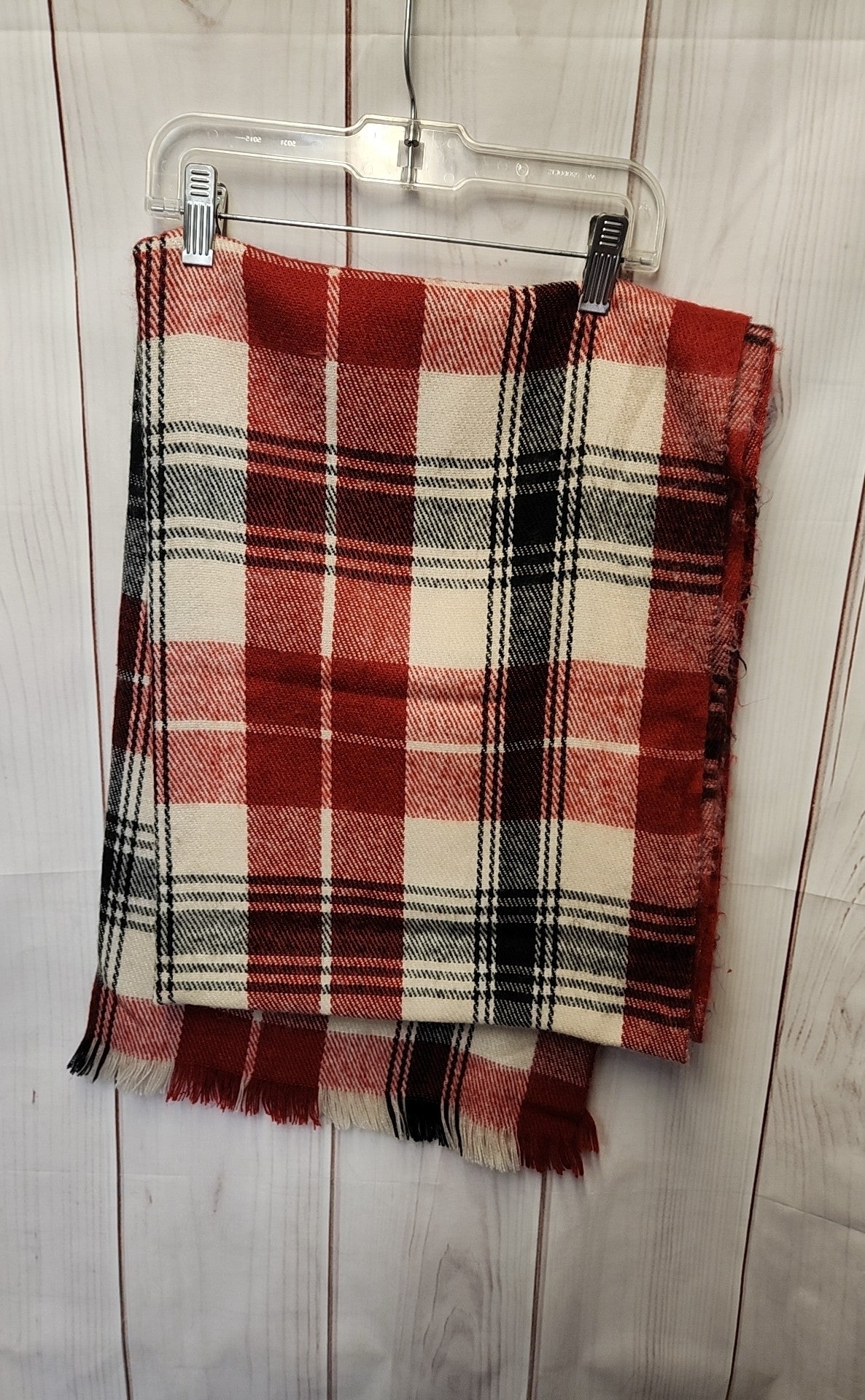C Red & White Winter Scarf