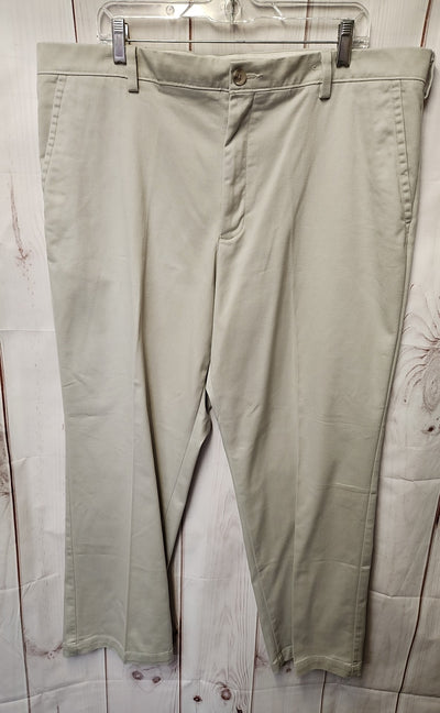 Dockers Men's Size 40x30 Beige Pants
