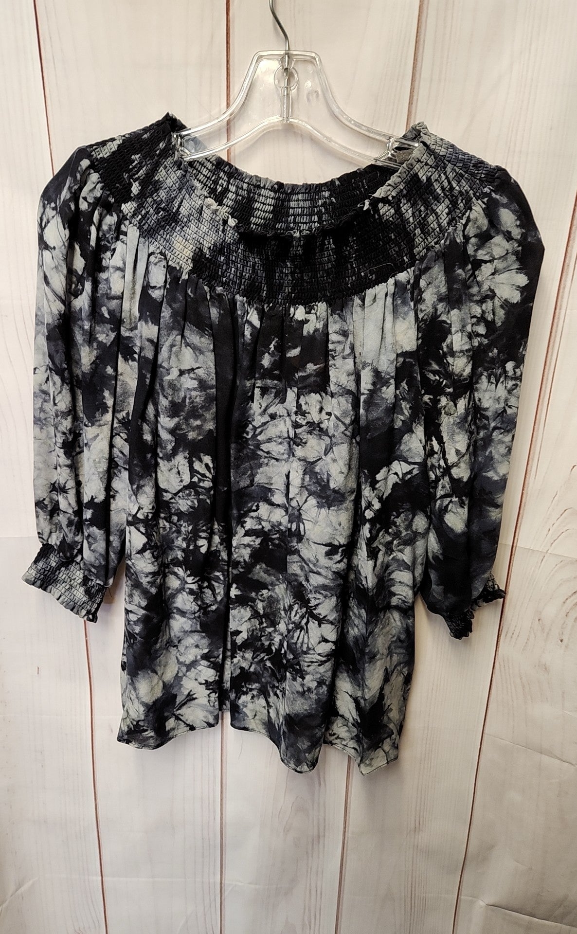Alice & Olivia Women's Size M Gray Silk 3/4 Sleeve Top