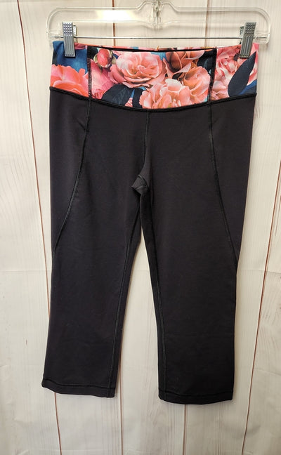 Lululemon Women's Size 4 Black Floral Active Capris