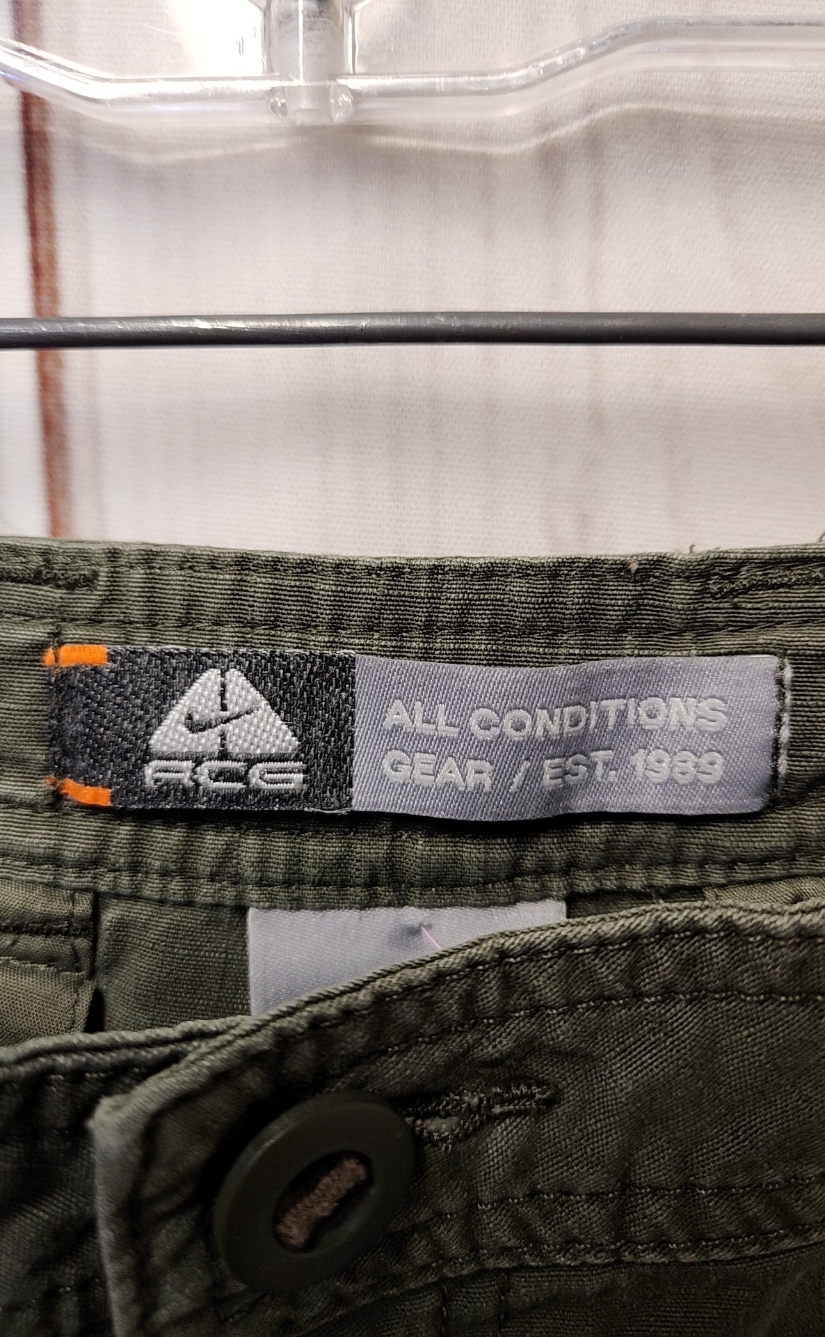 Nike Women's Size 10 Green Shorts