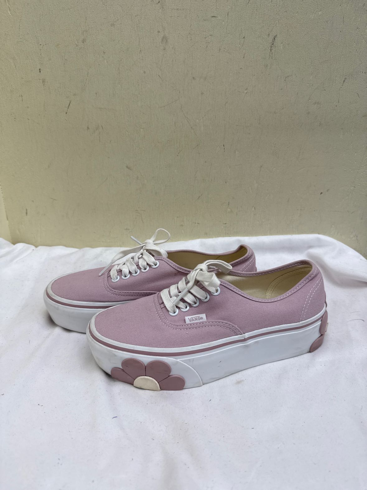 Vans Women's Size 8 Pink Sneakers Shoes