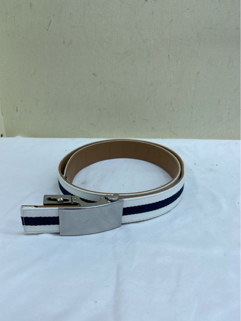 Size S White & Blue Belt