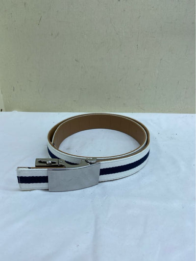 Size S White & Blue Belt