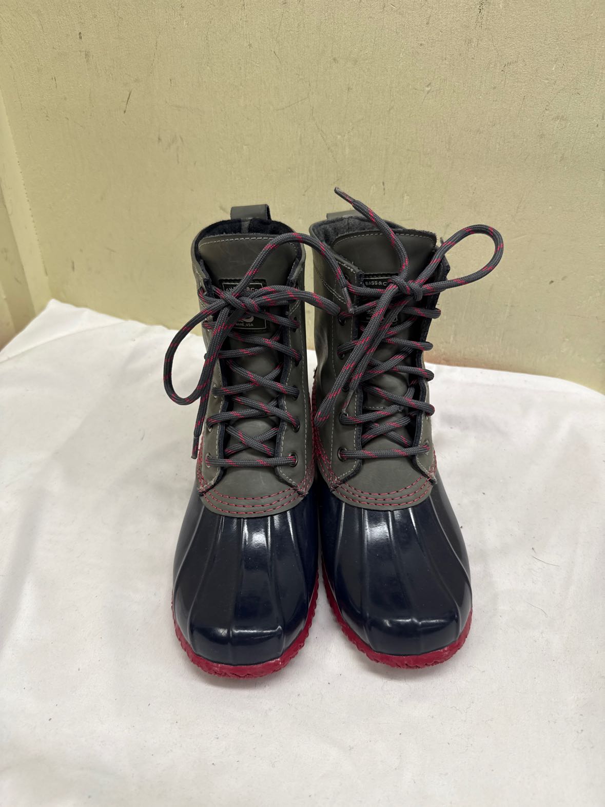 Bass Women's Size 7 Gray Boots Shoes