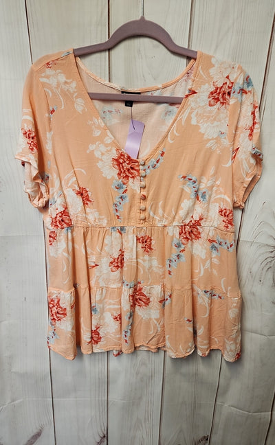 Torrid Women's Size 0 = US L/12 Pink Floral Short Sleeve Top