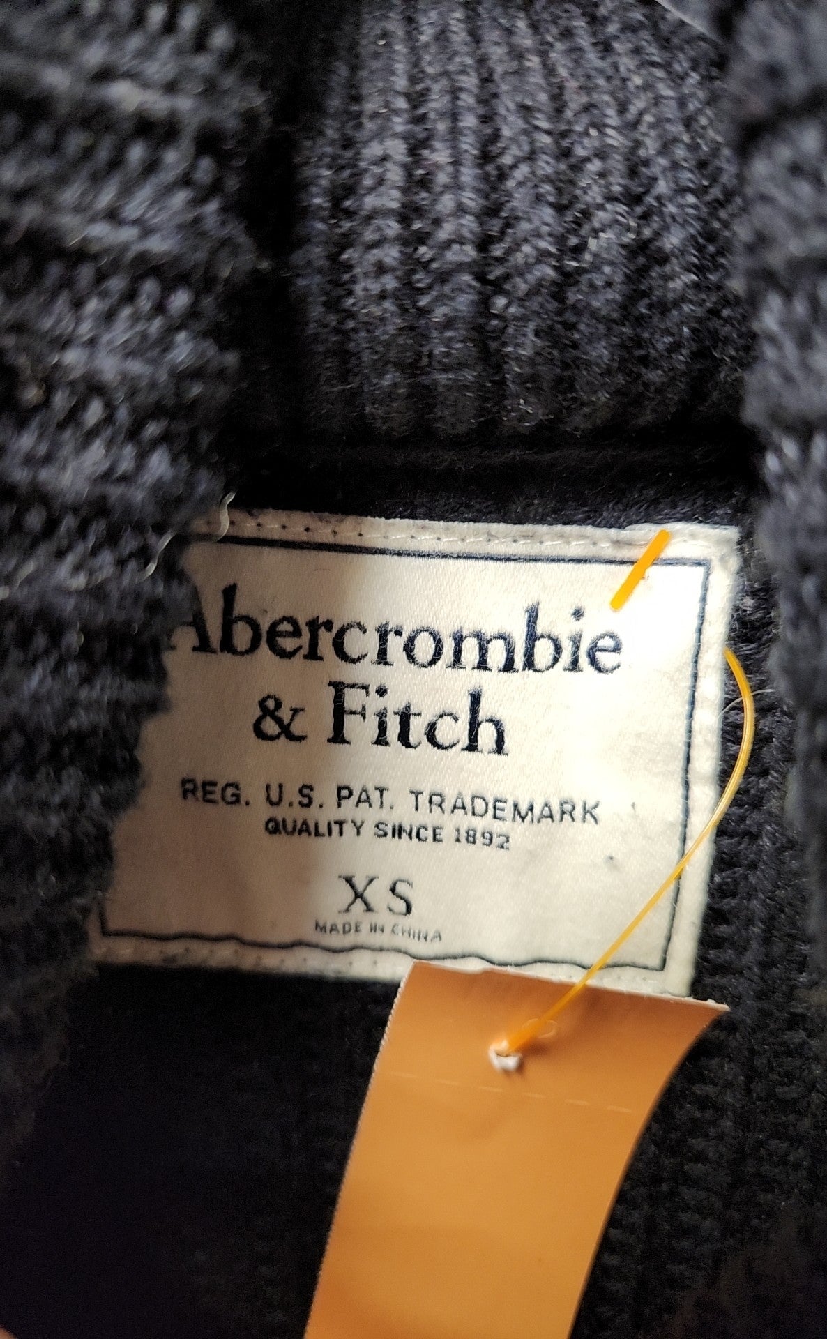 Abercrombie & Fitch Women's Size XS Black Knit Sleeveless Top