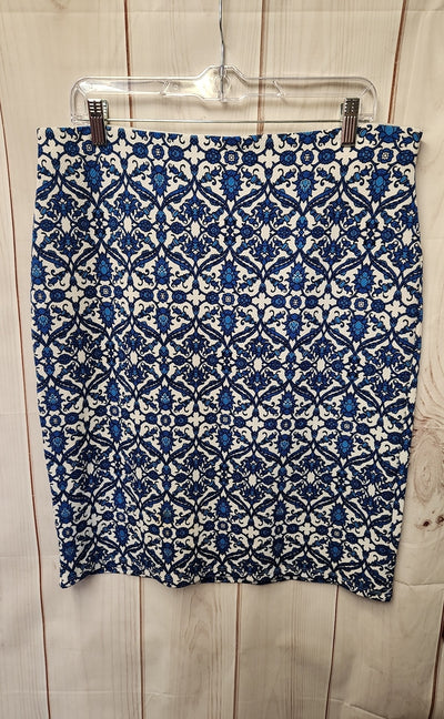 Roz & Ali Women's Size L Blue Floral Skirt