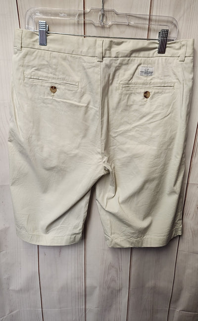 Vineyard Vines Men's Size 33 Beige Shorts