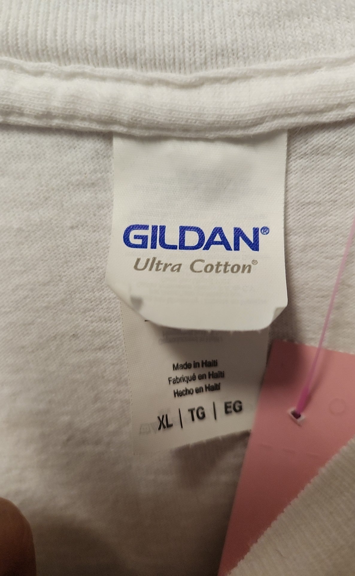 Gildan Men's Size XL White T-Shirt