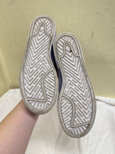 Nike Women's Size 6 White Sneakers Shoes
