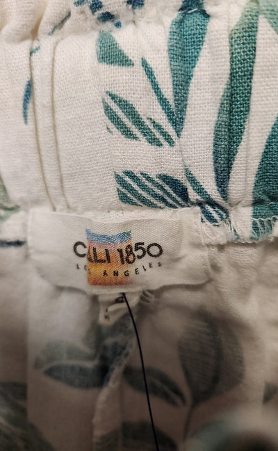 Cali 1850 Women's Size S White & Green Floral Shorts