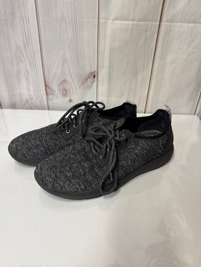 Earth Women's Size 10 Gray Sneakers