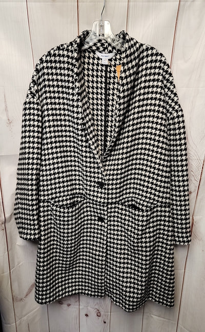 Old Navy Women's Size XL White & Black Coat