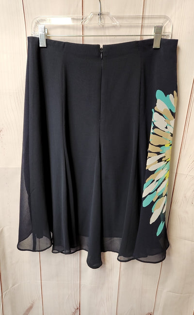Ann Taylor Women's Size 6 Navy Floral Skirt