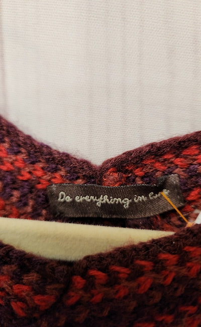Do everything in Love Women's Size One Size Red Poncho