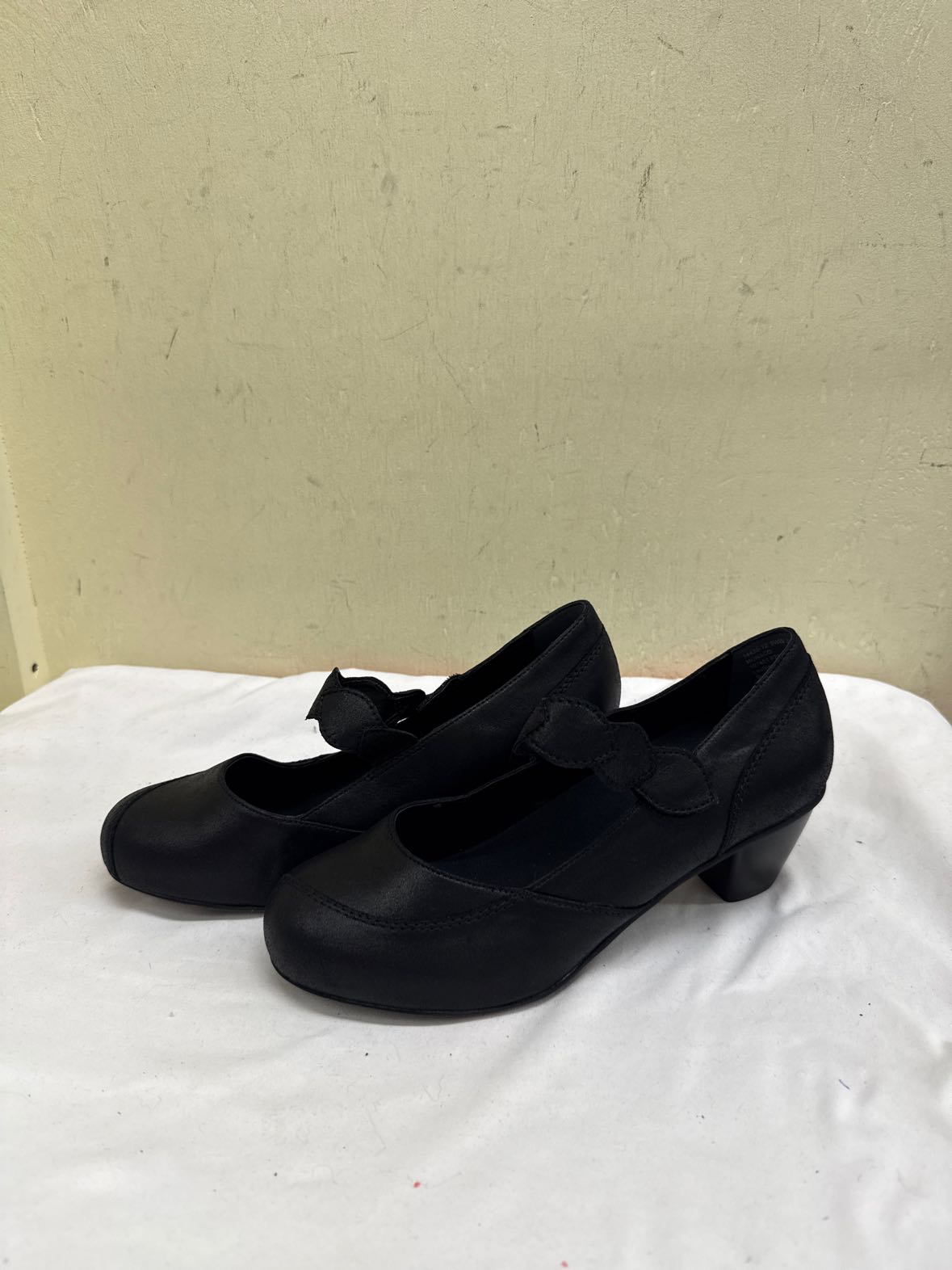 Barefoot Freedom Women's Size 9 Black Pumps Shoes