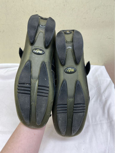 Asgi Women's Size 8-1/2 Black Flats