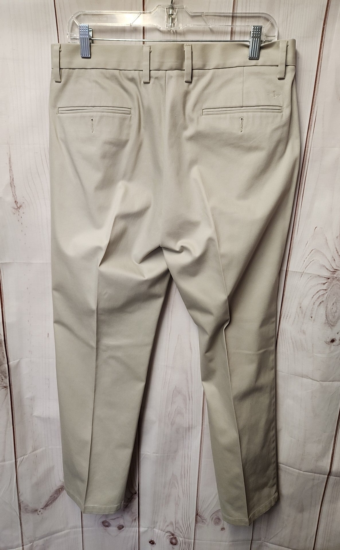 Dockers Men's Size 33x30 Beige Pants