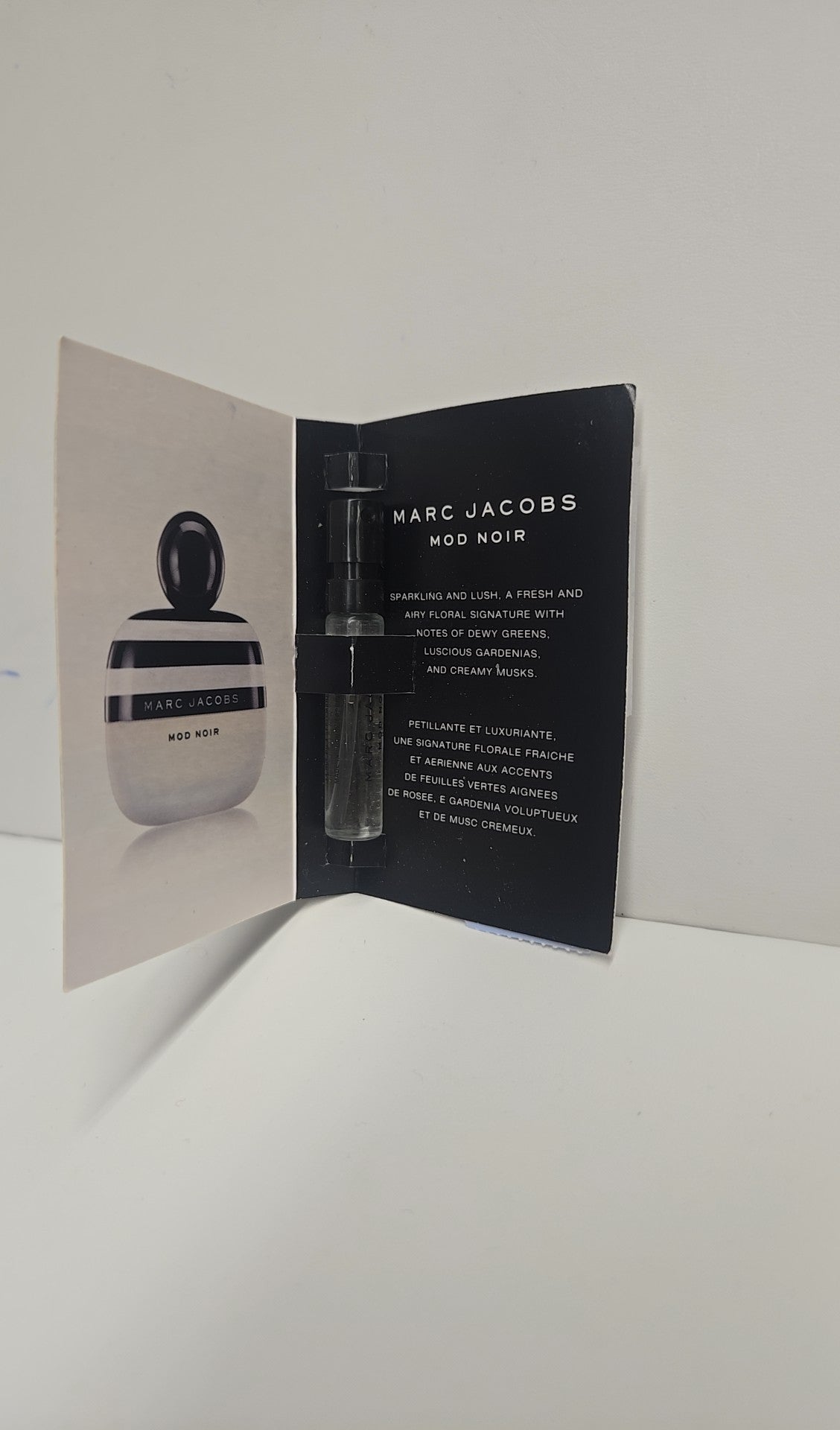 Marc Jacobs Mod Noir EDP 0.04fl oz Sample Size Perfume