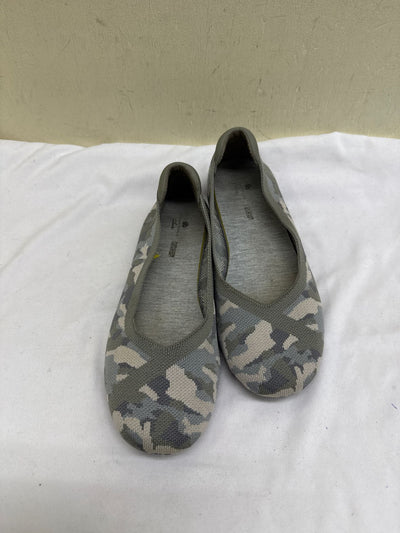 Clarks Women's Size 7 Green Flats Shoes