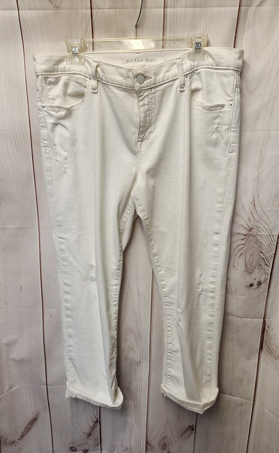 Calvin Klein Women's Size 31 (11-12) White Boyfriend Jeans