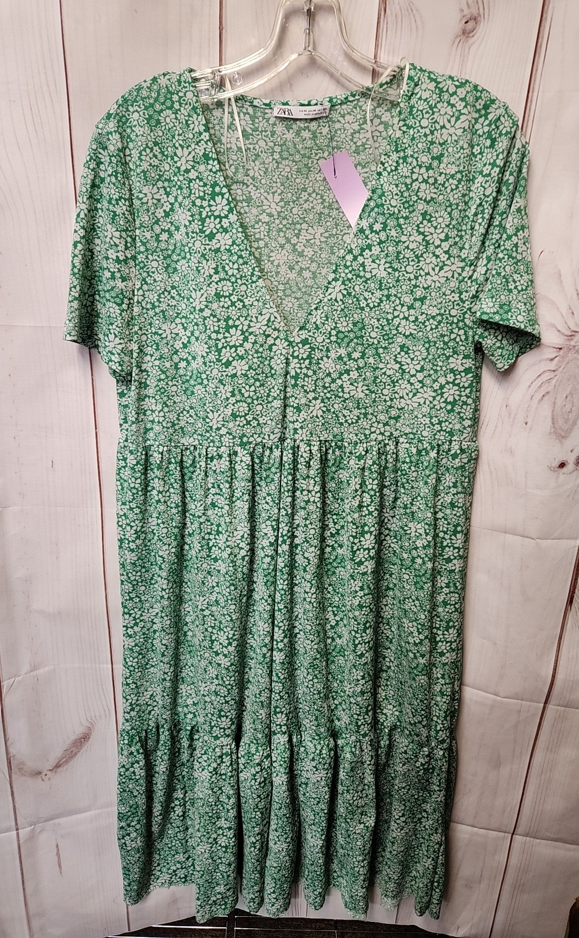Zara Women's Size M Green Floral Dress