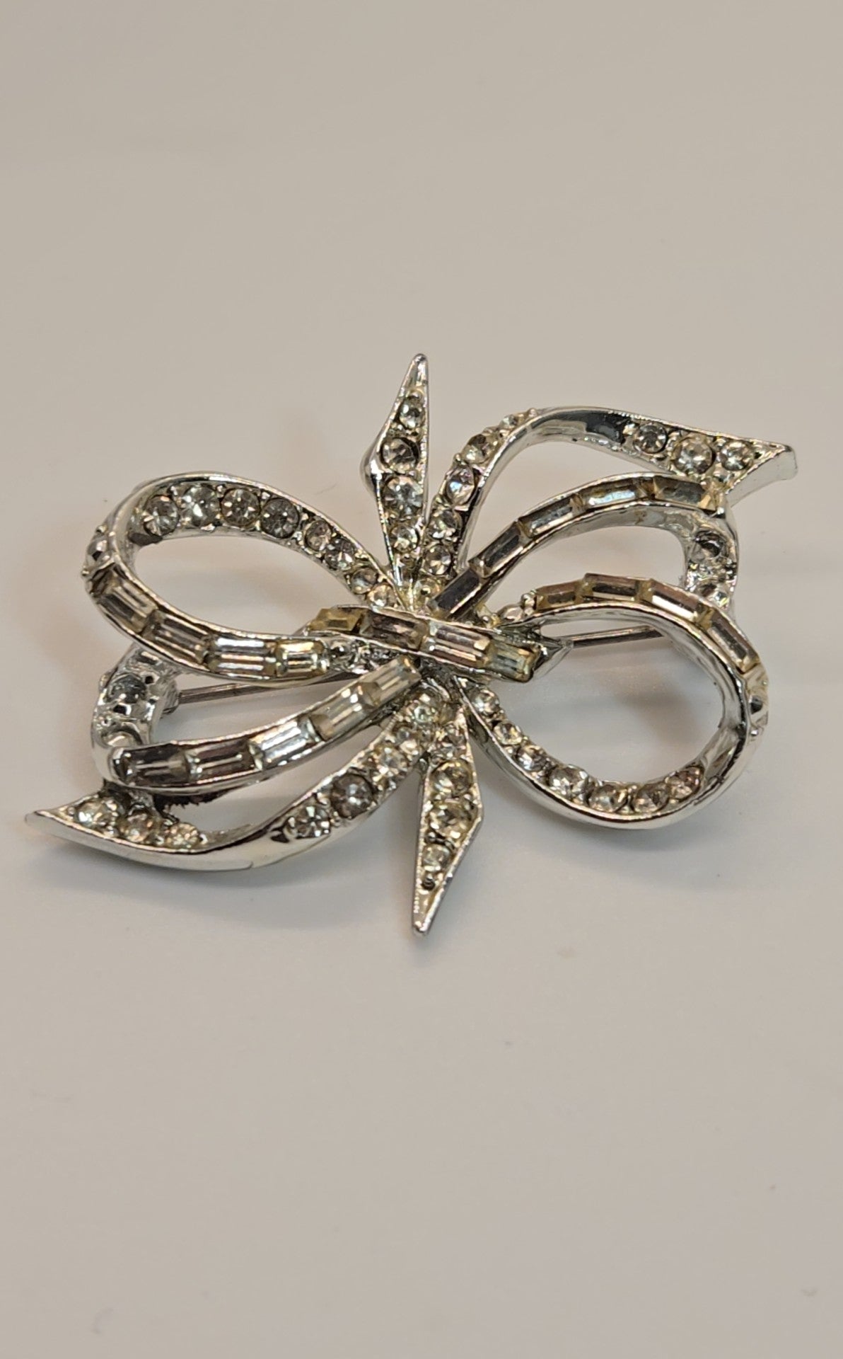 Silver Bow Brooch Pin