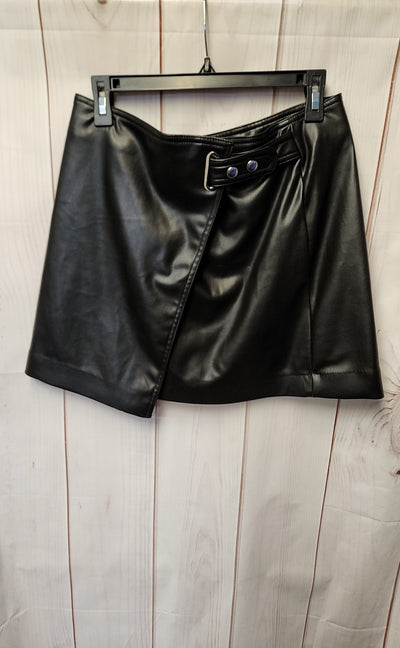 Divided Women's Size 12 Black Skirt