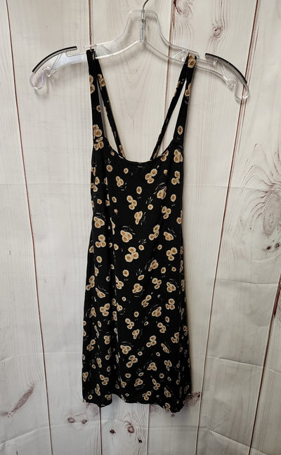 Brandy Melville Women's Size One Size Black Floral Dress