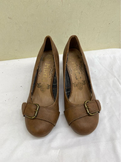 Mudd Women's Size 6 Brown Pumps