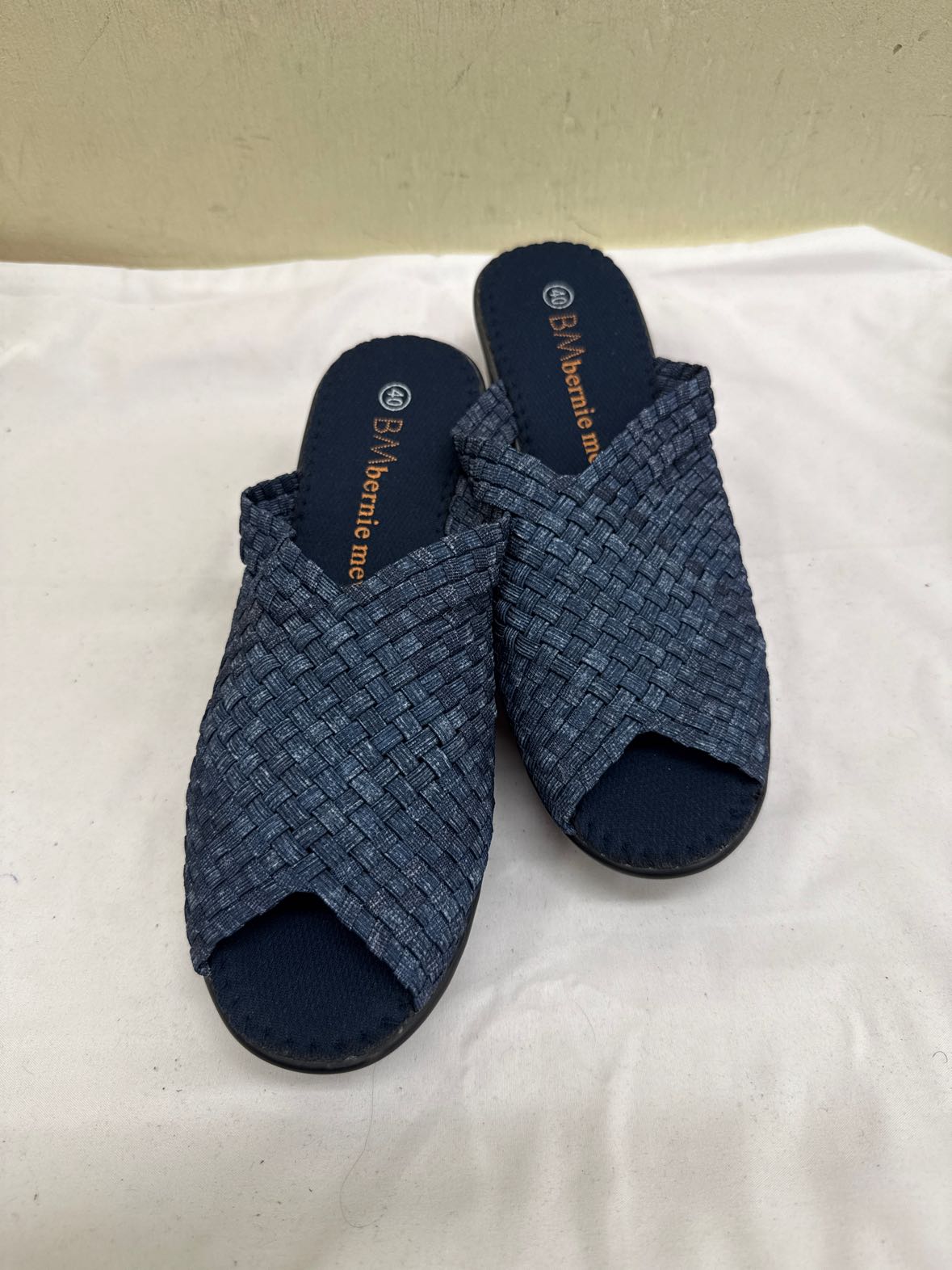 Bernie Mev Women's Size 40 = 9-1/2 Blue Sandals Shoes