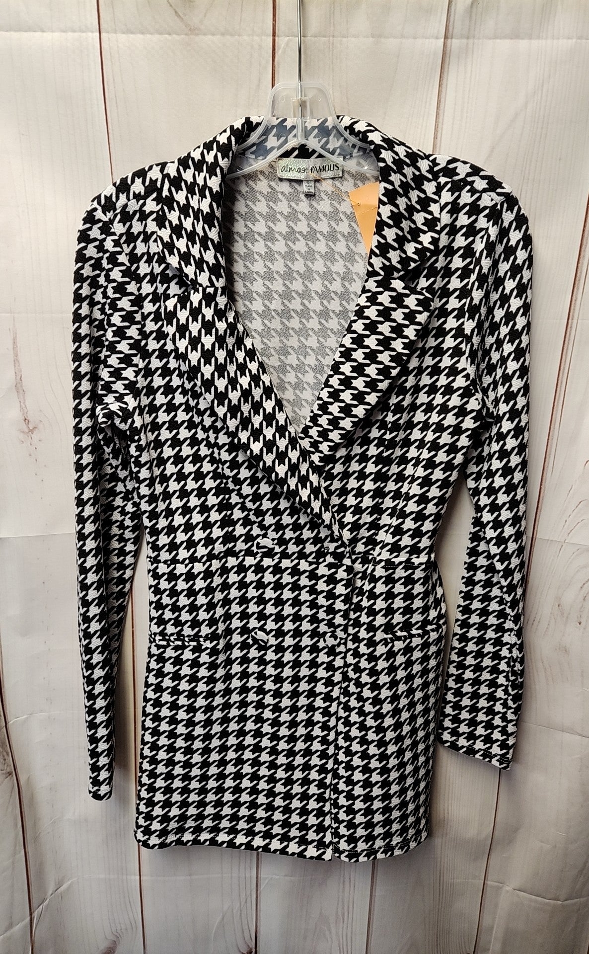 Almost Famous Women's Size L Black & White Dress