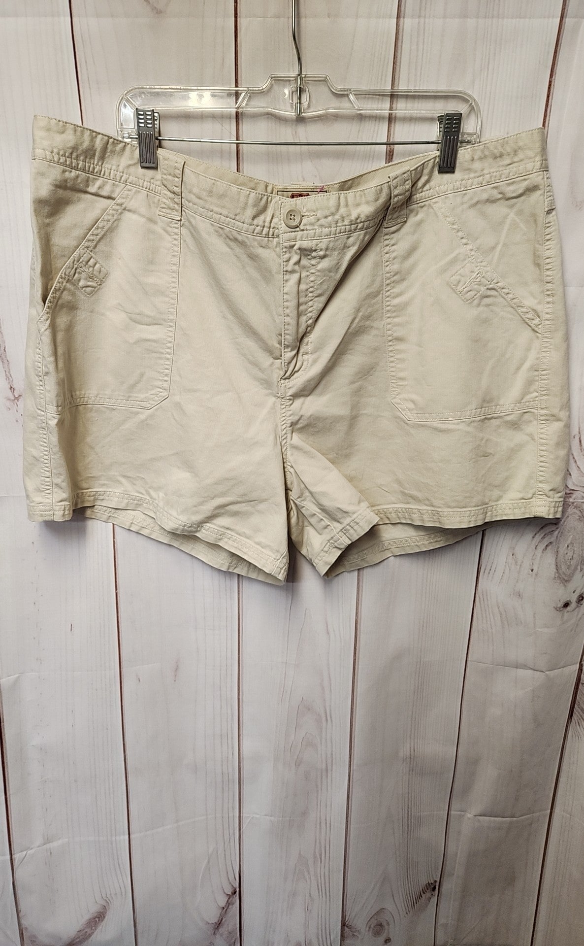 Route 66 Women's Size 22 Beige Shorts