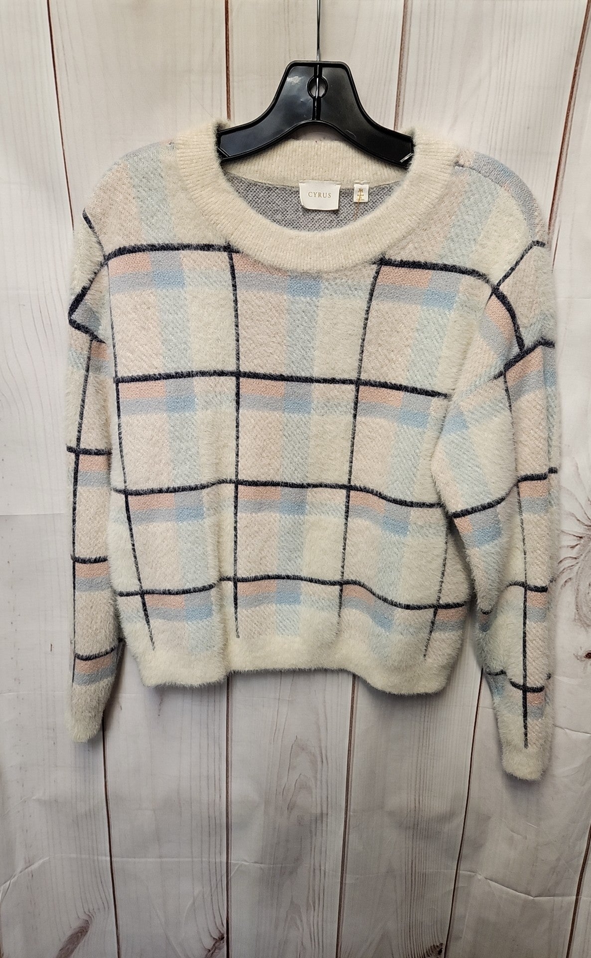 Cyrus Women's Size M White Sweater