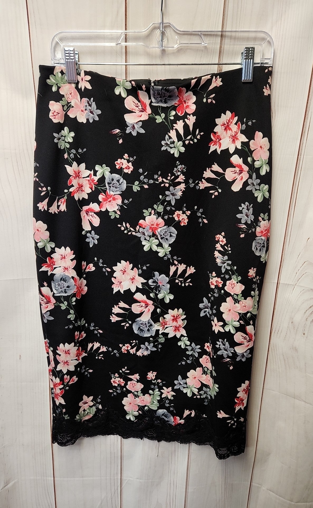 Express Women's Size 8 Black Skirt