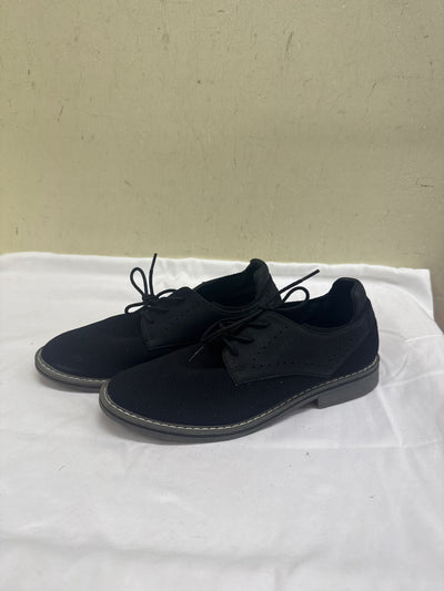 Steve Madden Boy's Size 4 Black Shoes