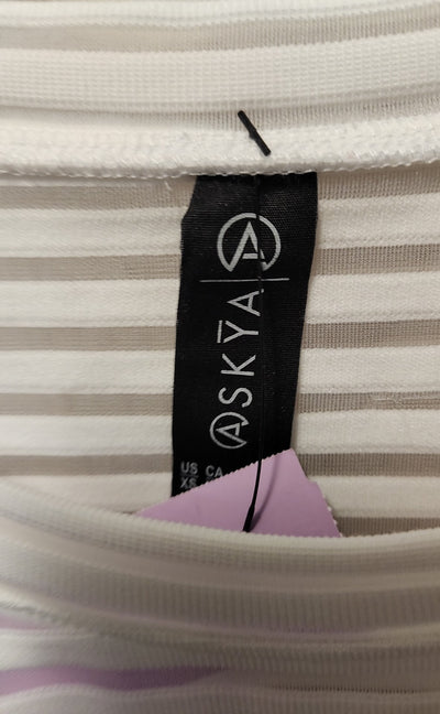 Askya Women's Size XS White Long Sleeve Top