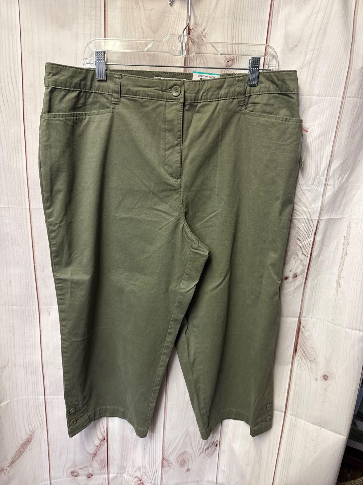 NWT Karen Scott Women's Size 16 Olive Green Capris Tummy Control Comfort Waist