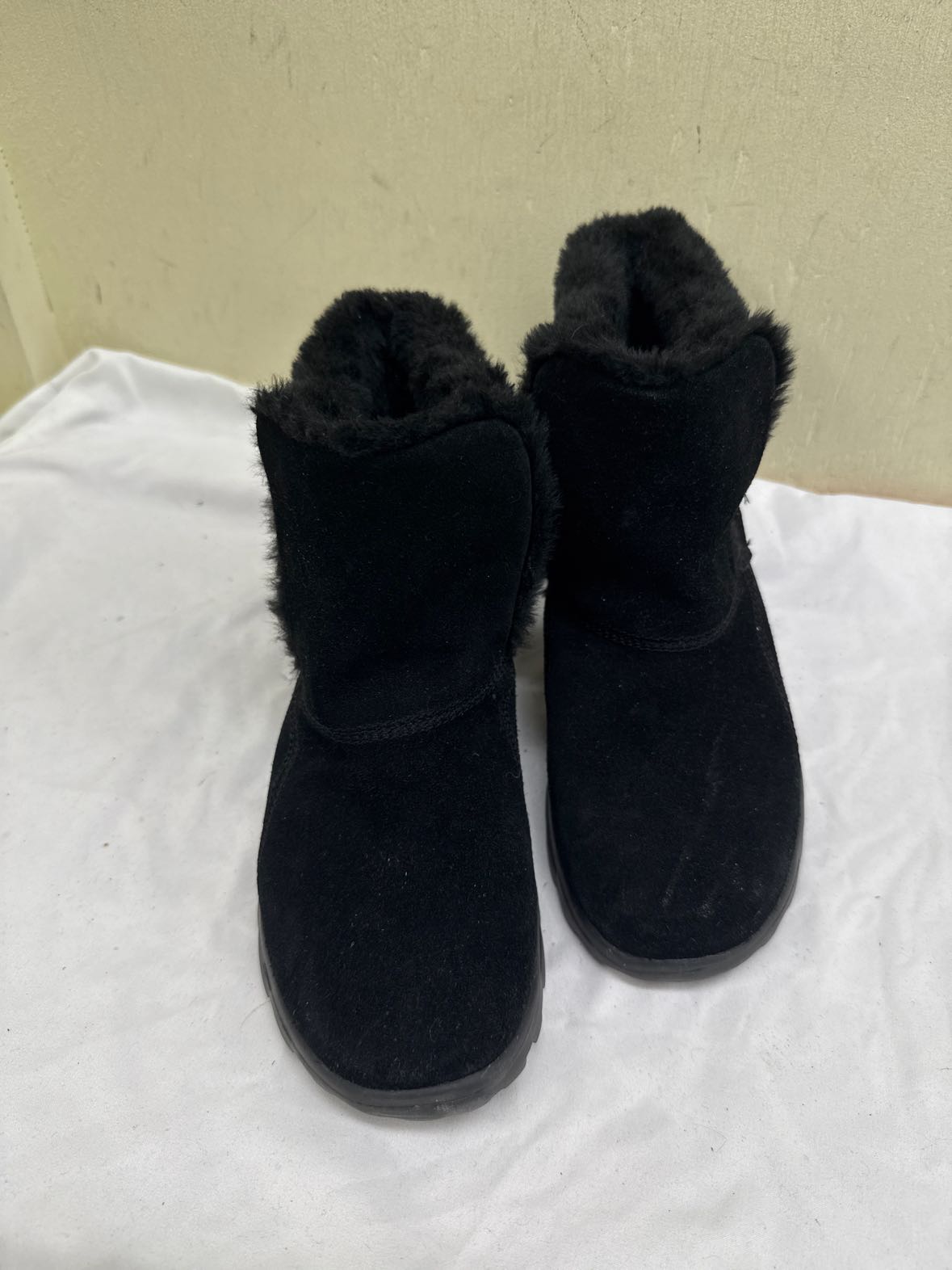Skechers Women's Size 7 Black Boots Shoes