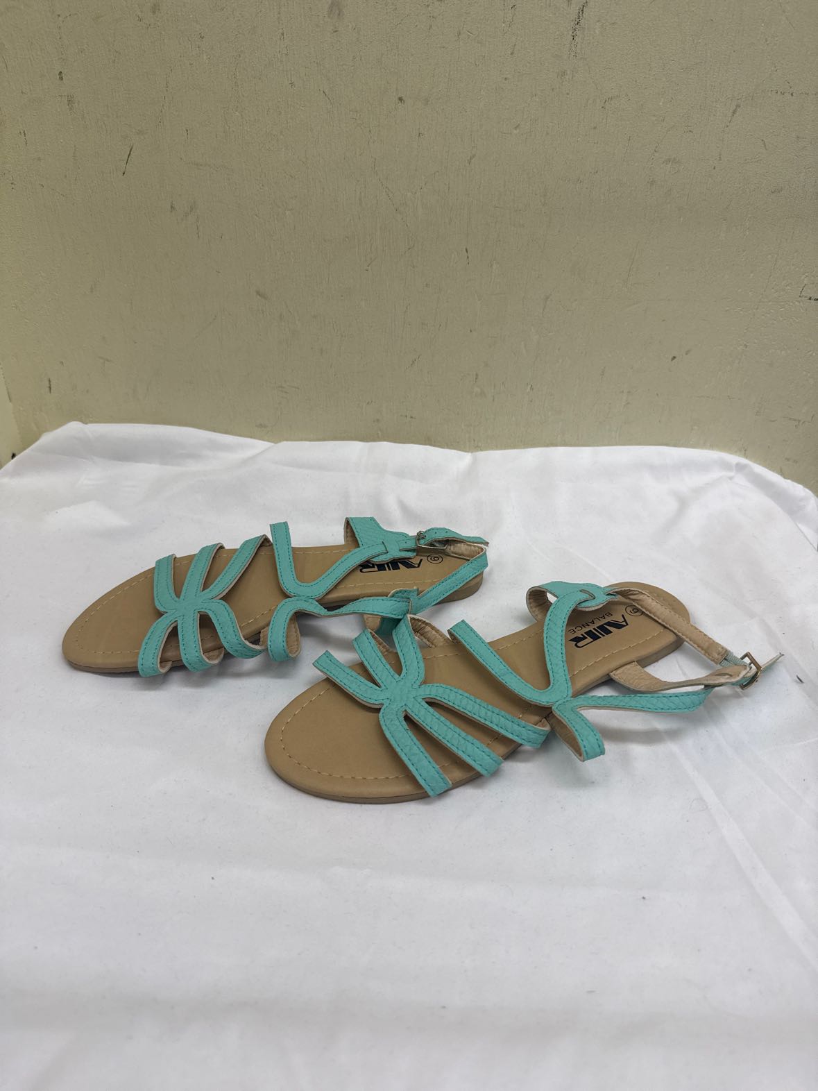 Air Balance Women's Size 9 Teal Sandals